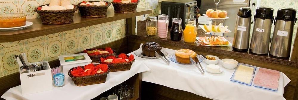 Hotel Goncalves- Proximo A Santa Casa De Porto Alegre Eksteriør billede
