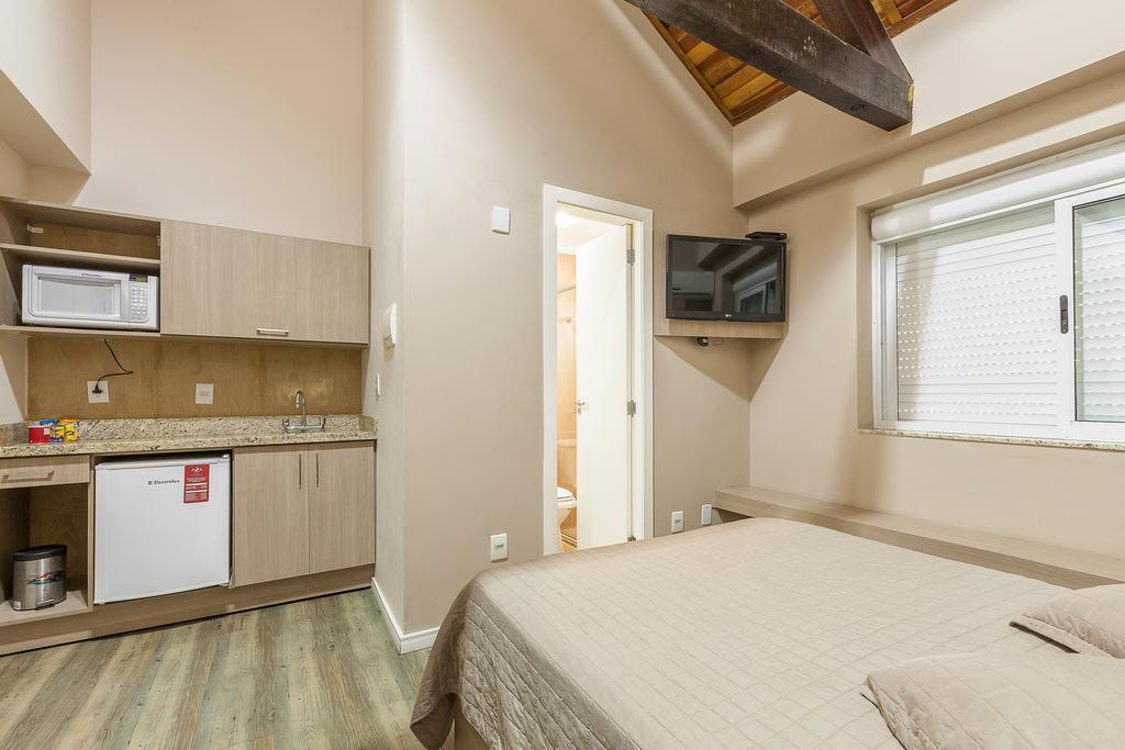 Hotel Goncalves- Proximo A Santa Casa De Porto Alegre Eksteriør billede