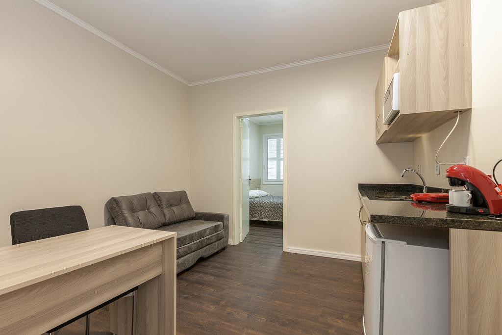 Hotel Goncalves- Proximo A Santa Casa De Porto Alegre Eksteriør billede