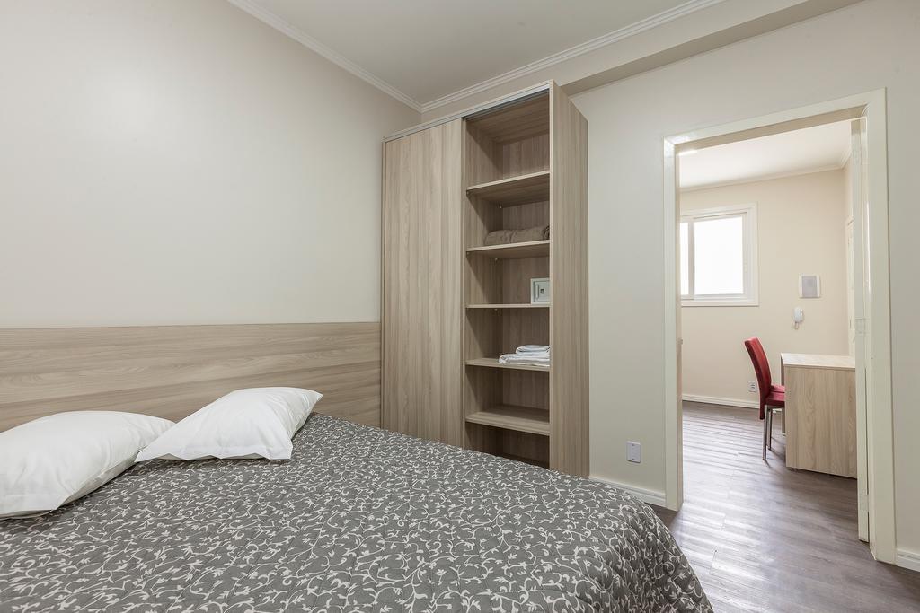 Hotel Goncalves- Proximo A Santa Casa De Porto Alegre Eksteriør billede