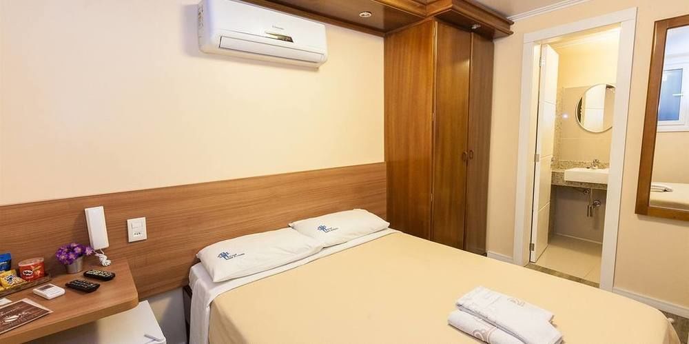 Hotel Goncalves- Proximo A Santa Casa De Porto Alegre Eksteriør billede