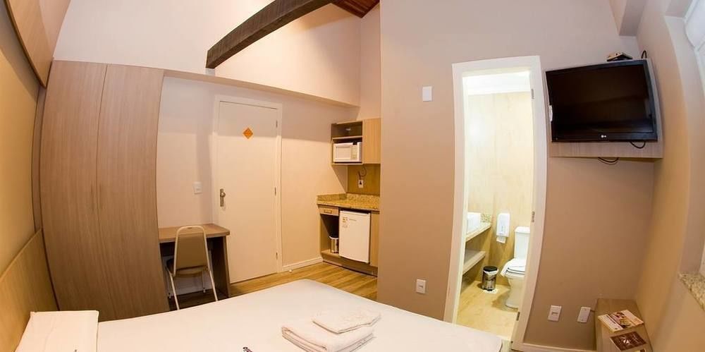 Hotel Goncalves- Proximo A Santa Casa De Porto Alegre Eksteriør billede