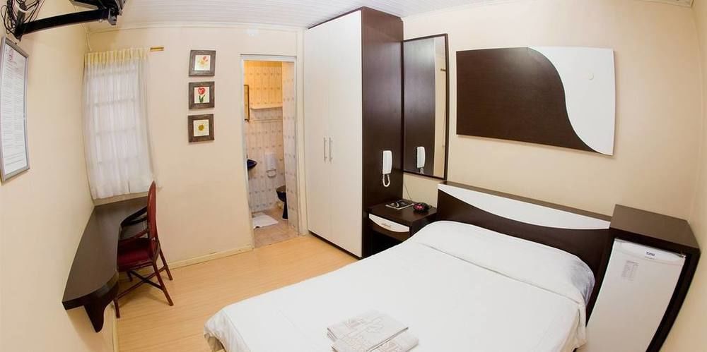 Hotel Goncalves- Proximo A Santa Casa De Porto Alegre Eksteriør billede